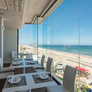 hotel-commodore-riccione.riccione-hotels.org/